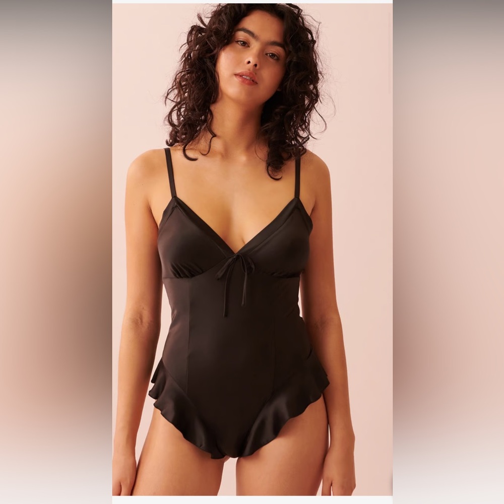La Vie En Rose Black body suit with Ruffled Details